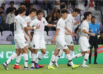 بالفيديو كأس آسيا منتخب كوريا الجنوبية يلحق بالصين للدور الثاني بهدف في قيزغيستان
