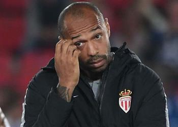 بعد فابريجاس موناكو يرصد لاعب آخر من تشيلسي