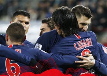 فيديو باريس سان جيرمان يتخطى أميان في الدوري الفرنسي بثنائية كافاني ومبابي