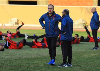 الأهلي يضيف لاعبين جديدين لقائمة الفريق الإفريقية