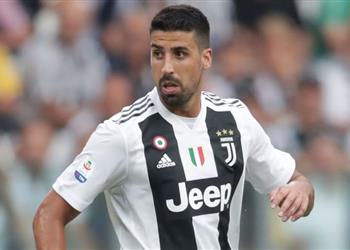 خضيرة يفكر في الرحيل عن يوفنتوس