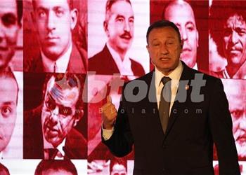 الأهلي يطالب اللجنة الأولمبية باتخاذ الإجراءات القانونية ضد رئيس الزمالك