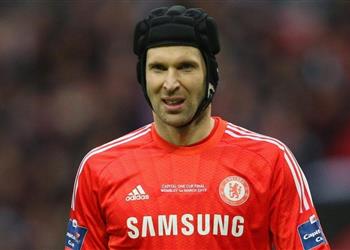 تشيلسي يريد استعادة بيتر تشيك بعد اعتزاله