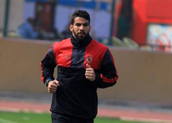 أ حد السعودي يفاضل بين الحضري وإكرامي لضم إحداهما في يناير الجاري