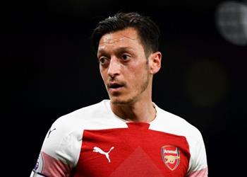 آرسنال يلجأ إلى حيلة للتخلص من أوزيل
