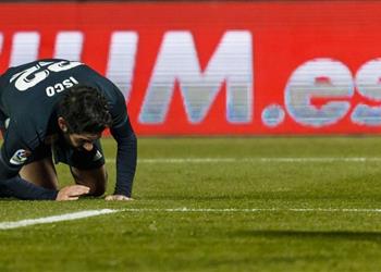 صورة إيسكو ي ثير الشكوك برد فعله مع سولاري عقب استبداله أمام لجيانيس