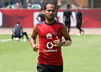 طبيب الأهلي يتحدث عن إصابة سليمان وموقفه من المران الختامي قبل مواجهة الساورة