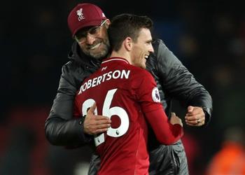 كلوب روبرتسون كل شئ بداخله يصرخ بإسم ليفربول وسعيد بتجديد عقده