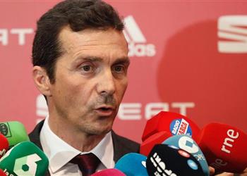 مدير برشلونة هدفنا التتويج بكل البطولات ونملك ميزة عن إشبيلية