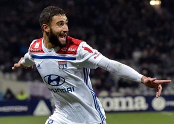 نبيل فقير يكشف حقيقة تواصله مع تشيلسي ويثير التكهنات حول مستقبله