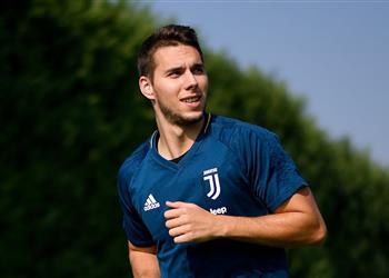 وكيل بياتسا يوضح موقفه من العودة إلى يوفنتوس