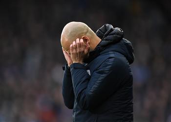 رغم تخطي هدرسفيلد بثلاثية جوارديولا مانشستر سيتي يحتاج إلى التحسن