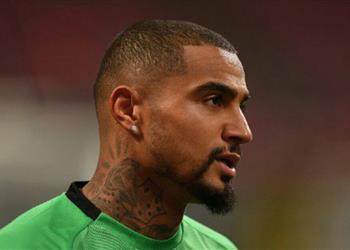 بعد انتقاله رسمي ا بواتينج يدخل تاريخ برشلونة