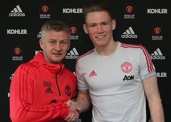 سولشاير عن ماكتومناي ينتظره مستقبل مشرق في مانشستر يونايتد