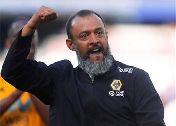 الاتحاد الإنجليزي يغرم مدرب وولفرهامبتون مالي ا