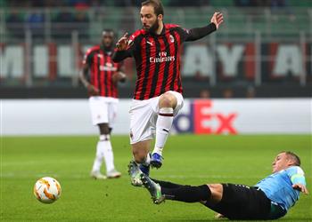 ساري يعلن انضمام هيجواين إلى تشيلسي