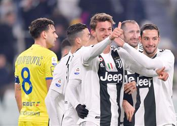 روجاني يكشف حقيقة تواصله مع ساري للانتقال إلى تشيلسي