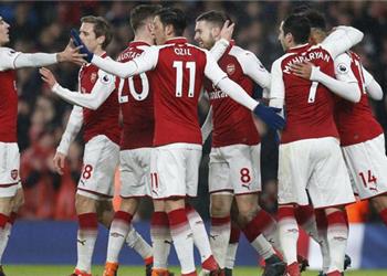 الكشف عن موقف نجم آرسنال من المشاركة في صدام مانشستر يونايتد بالكأس