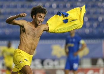 صورة عمرو وردة يلمح عن ناديه الجديد