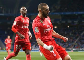 فيديو كريم بنزيما يعادل أسطورة ريال مدريد بهدفه في شباك إسبانيول