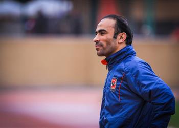 سيد عبد الحفيظ معترض ا على التحكيم أين هؤلاء من إدارة مباريات الزمالك