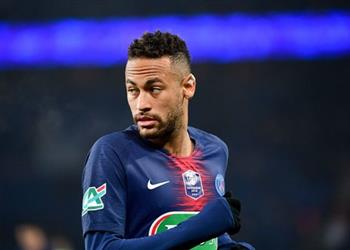 ليكيب خلاف حاد بين باريس سان جيرمان والاتحاد البرازيلي بسبب إصابة نيمار