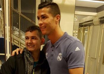 كريستيانو رونالدو يجتمع من جديد مع الم عجب الذي تسبب في إستفاقته من الغيبوبة