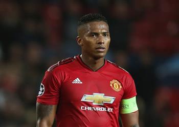 فالنسيا يرفض مغادرة مانشستر يونايتد