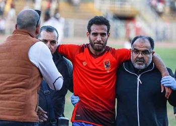 خاص هشام محمد يغادر معسكر الأهلي قبل انطلاق مباراة إنبي بساعات