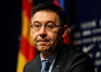 بارتوميو يعلق على إمكانية تعاقد برشلونة مع دي ليخت ورابيو