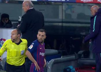 سبورت تكشف سبب طرد مدرب حراس مرمى برشلونة في الكلاسيكو