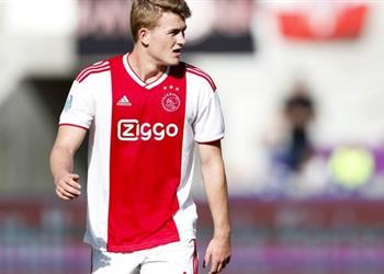 يوفنتوس يعقد اجتماع ا مع وكيل دي ليخت