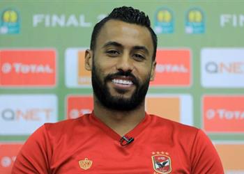 الأهلي يحتفل بـ500 مباراة لحسام عاشور