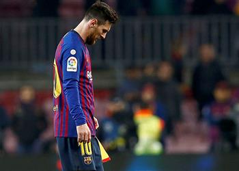 مدافع ليون يكشف عن خطته لإيقاف ميسي قبل مواجهة برشلونة بدوري أبطال أوروبا