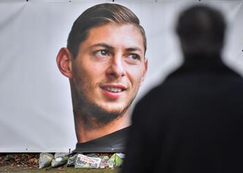 نانت يتخذ قرار ا لتخليد ذكرى سالا