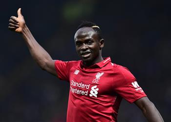 قائد وست هام يهاجم حكم مواجهة ليفربول بعد احتساب هدف ماني