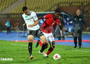 خاص الأهلي ينهي اتفاقه مع أجاي بشأن التجديد