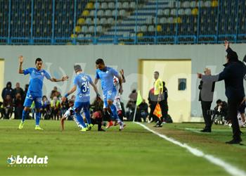مشادة بين ساسي وأوباما في مباراة الزمالك والنجوم