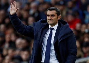 فالفيردي يعلن قائمة برشلونة لمباراة أتلتيك بلباو في الدوري الإسباني