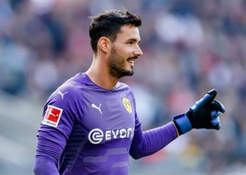 حارس دورتموند تير شتيجن الحارس الأفضل في أوروبا
