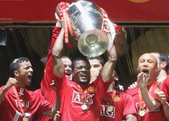 إيفرا يدعم مانشستر يونايتد بفيديو تحفيزي قبل مواجهة باريس سان جيرمان