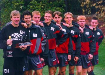 وفاة مدرب مانشستر يونايتد الأسبق اريك هاريسون