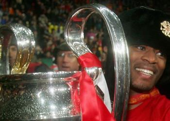 إيفرا يتهكم على باريس سان جيرمان احذروا من الريمونتادا