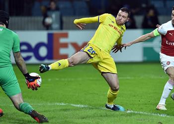 تشيك بعد السقوط أمام باتي بوريسوف أرضية الملعب لم تكن سببا في الهزيمة