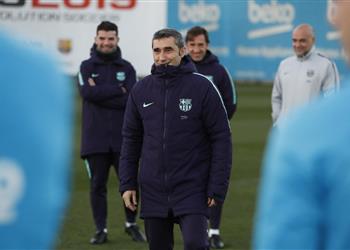 قائمة برشلونة لمواجهة بلد الوليد عودة ديمبلي واستبعاد موريلو