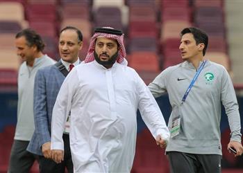 رئيس الهلال السعودي يرد على طلب تركي آل الشيخ بشأن مباراة بيراميدز