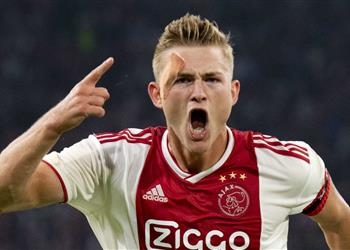 تقارير بريطانية دي ليخت يحسم مستقبله مع أياكس ويحدد وجهته المقبلة