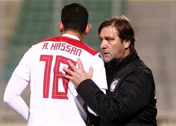 تشكيل المباراة احمد حسن كوكا يقود هجوم أولمبياكوس أمام أيك بالدوري اليوناني