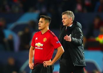 كيف يشبه سانشيز صلصة الطماطم سولشاير يوضح