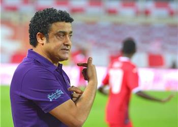 بطولات يكشف حقيقة رحيل عادل عبد الرحمن عن سموحة بعد الخسارة أمام المقاولون